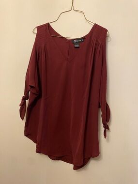 Women’s Burgundy Cold-Shoulder Tie-Sleeve Blouse Size Large